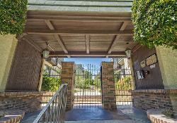885 S Orange Grove