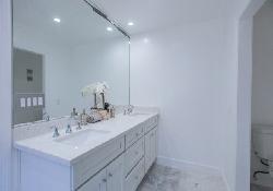 1567 Westholme