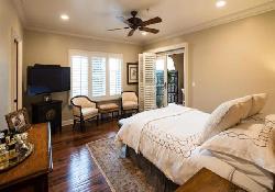 Playhouse Villas