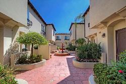 Encino Vista Townhomes