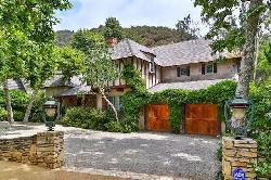 Mandeville Canyon