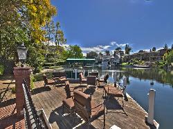 Toluca Lake Village