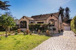 West Toluca Lake