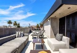 1217 Mansfield