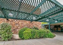 Queensland Manor North
