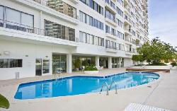 Wilshire Regent, The