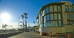 Lux Santa Monica
