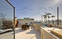 Lux Santa Monica