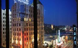 Broadway Hollywood, The