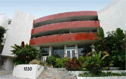 Horn Plaza