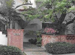 Lindbrook Village