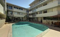 1200 N Flores