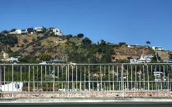 1200 N Flores