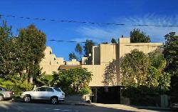 960 N San Vicente