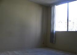 960 N San Vicente