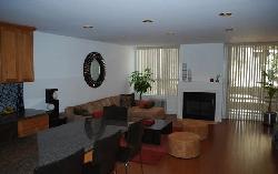 960 N San Vicente