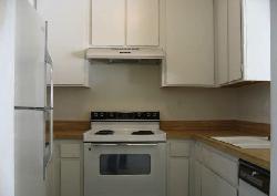 960 N San Vicente