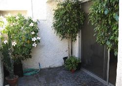 960 N San Vicente