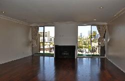 450 S Maple Dr