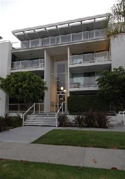 Pointe at Beverly Hills, The