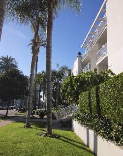 Pointe at Beverly Hills, The