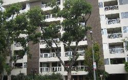 441 N Oakhurst
