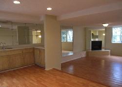 441 N Oakhurst