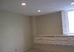 441 N Oakhurst