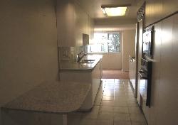 441 N Oakhurst