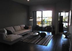 4211 Redwood