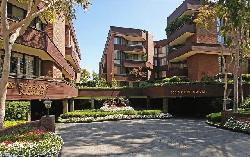 Four Seasons North