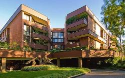 Four Seasons North