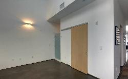 611 N Bronson