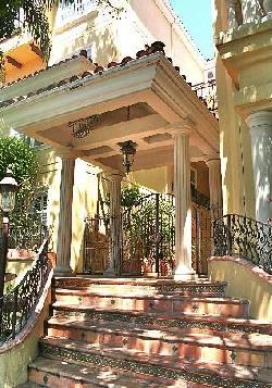 Colonnade West